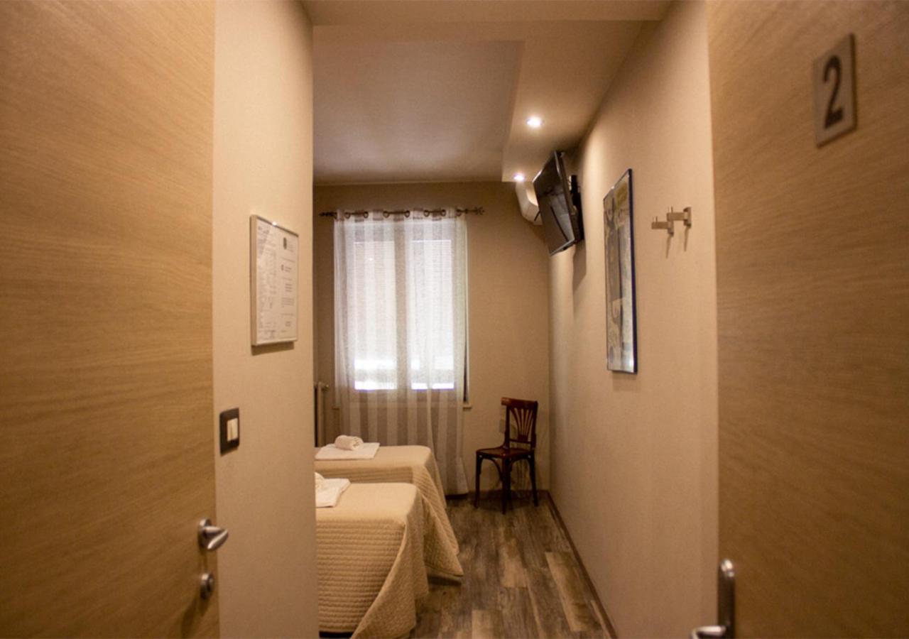Trattoria Due Citroni Hotel Casalgrasso Kültér fotó
