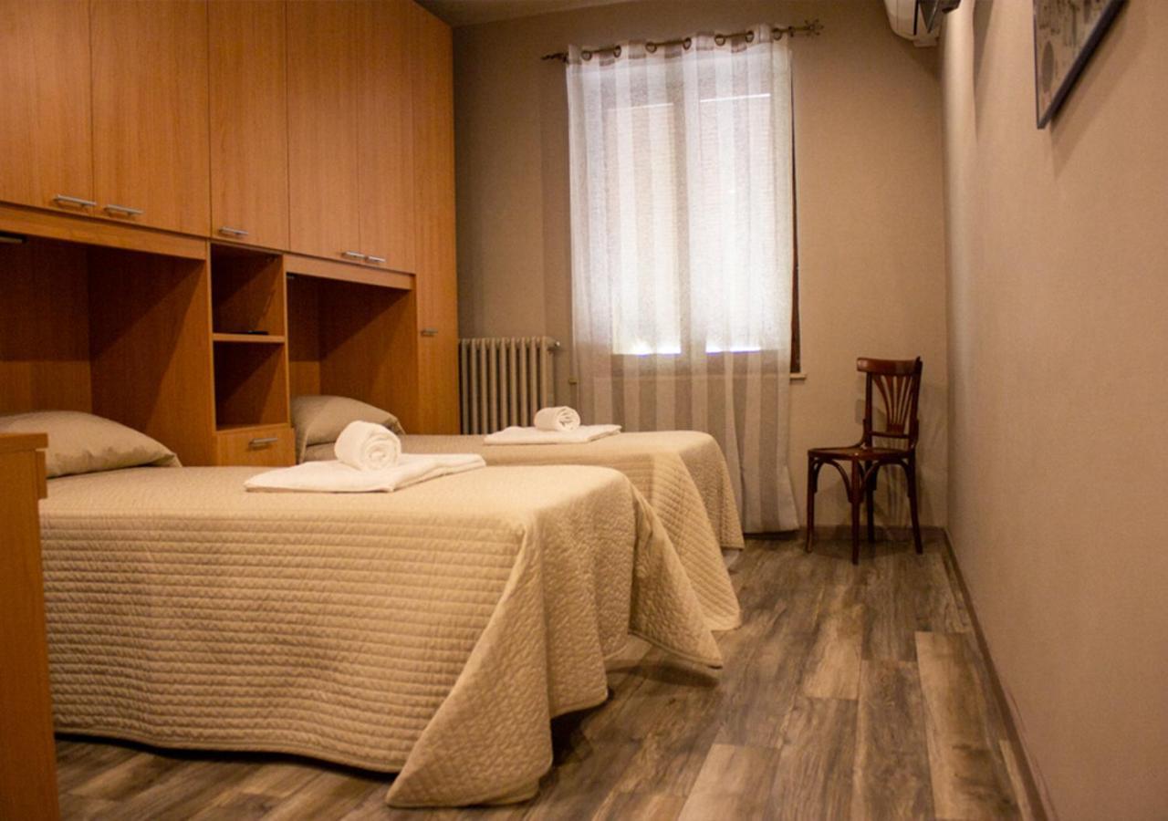 Trattoria Due Citroni Hotel Casalgrasso Kültér fotó
