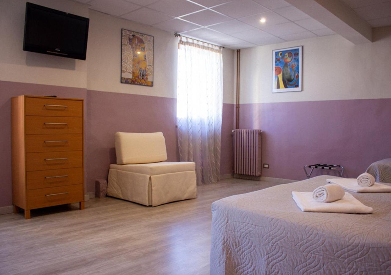 Trattoria Due Citroni Hotel Casalgrasso Kültér fotó
