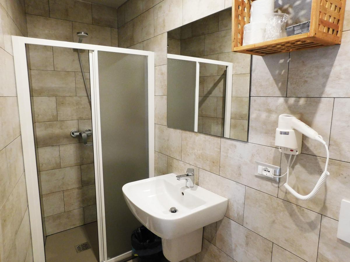 Trattoria Due Citroni Hotel Casalgrasso Kültér fotó
