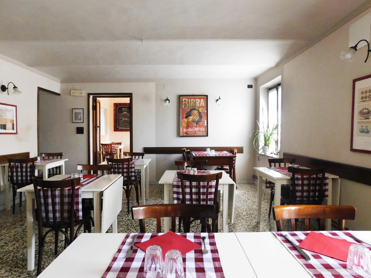 Trattoria Due Citroni Hotel Casalgrasso Kültér fotó